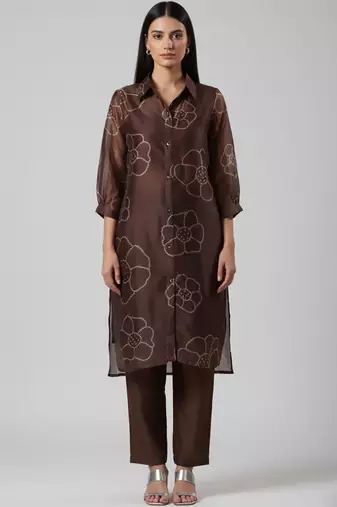 Women Floral Printed Regular Chanderi Silk Kurta with Trousers