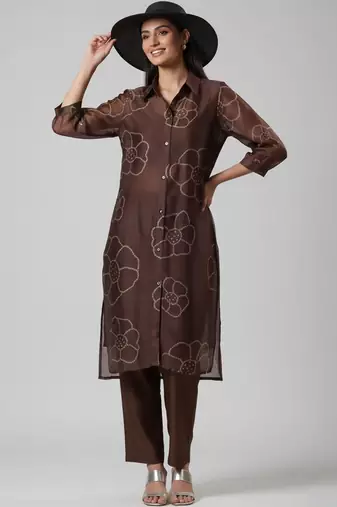 Women Floral Printed Regular Chanderi Silk Kurta with Trousers