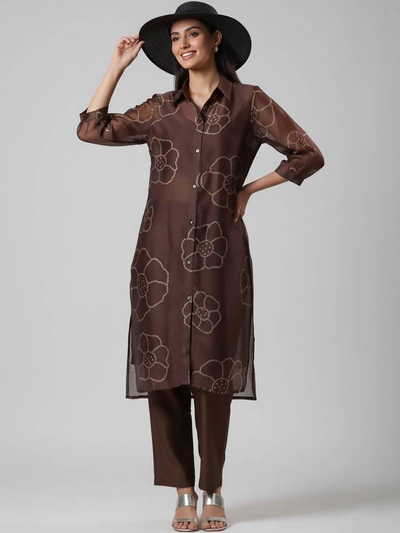 Women Floral Printed Regular Chanderi Silk Kurta with Trousers