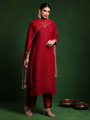 Thread Work V-Neck Straight Kurta With Trousers And Dupatta 4