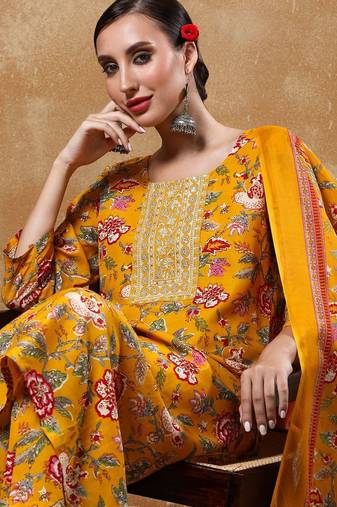 Women Floral Yoke Design Straight Kurta with Trousers & Dupatta