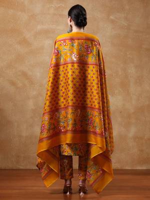 Women Floral Yoke Design Straight Kurta with Trousers & Dupatta 6
