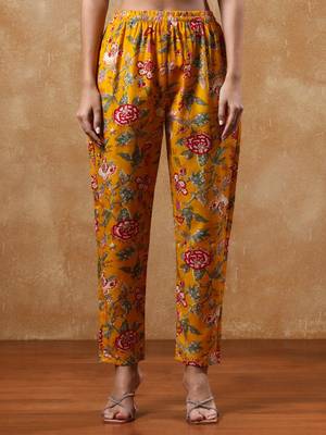 Women Floral Yoke Design Straight Kurta with Trousers & Dupatta 7
