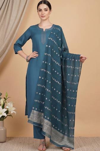 Women Ethnic Motifs Embroidered Regular Thread Work Kurta with Trousers & With Dupatta