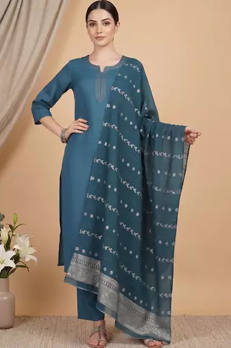 Women Ethnic Motifs Embroidered Regular Thread Work Kurta with Trousers & With Dupatta