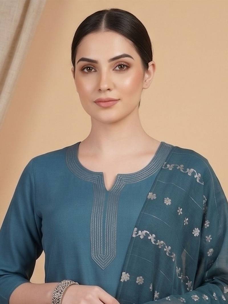 Women Ethnic Motifs Embroidered Regular Thread Work Kurta with Trousers & With Dupatta