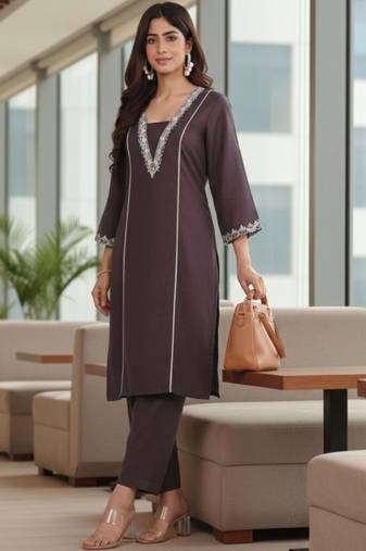 Women Embroidered Regular Thread Work Kurta with Trousers