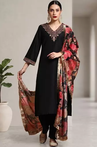 Women Floral Embroidered Regular Thread Work Kurta with Trousers & With Dupatta