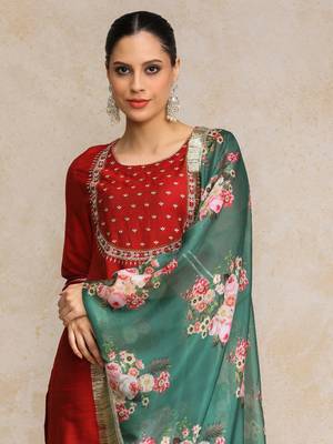 Women Embroidered Regular Kurta with Trousers & With Dupatta 2