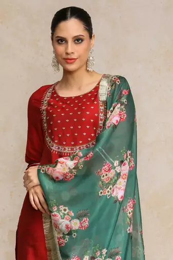 Women Embroidered Regular Kurta with Trousers & With Dupatta