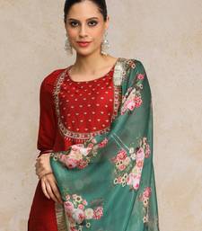 Women Embroidered Regular Kurta with Trousers & With Dupatta