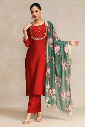 Women Embroidered Regular Kurta with Trousers & With Dupatta