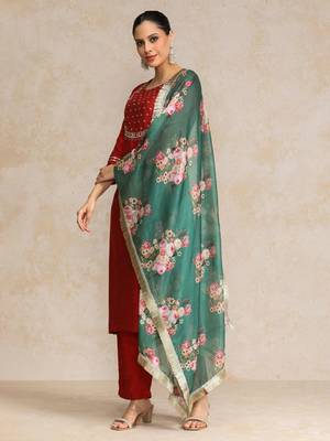 Women Embroidered Regular Kurta with Trousers & With Dupatta 4
