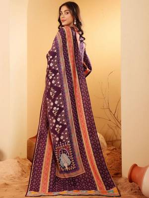 Ethnic Motifs Printed Gotta Patti Chanderi Silk Kurta With Trousers & Dupatta 4
