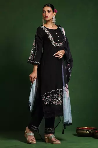 Women Floral Embroidered Regular Thread Work Pure Cotton Kurta with Trousers & With Dupatta