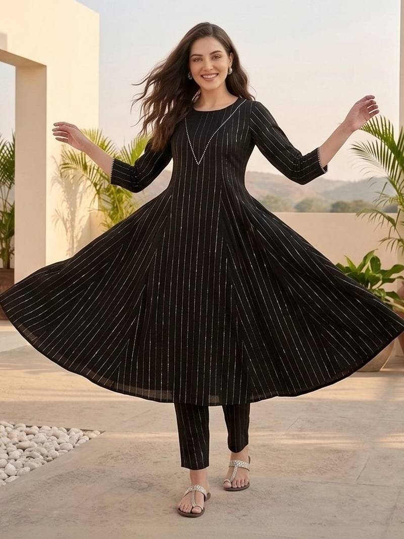 Women Printed Empire Thread Work Silk Crepe Kurta with Trousers