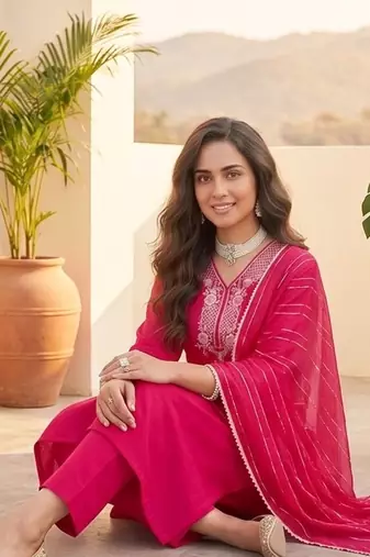 Women Ethnic Motifs Embroidered Regular Thread Work Kurta with Trousers & With Dupatta