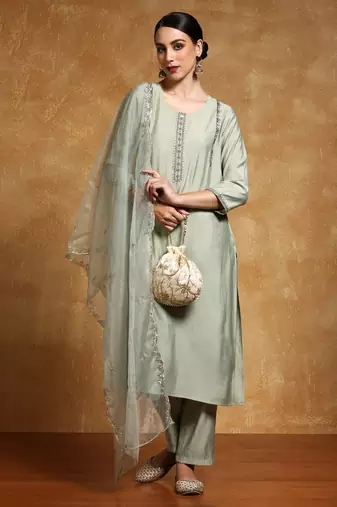 Floral Yoke Design Sequinned Straight Republic Day Kurta With Trousers And Dupatta