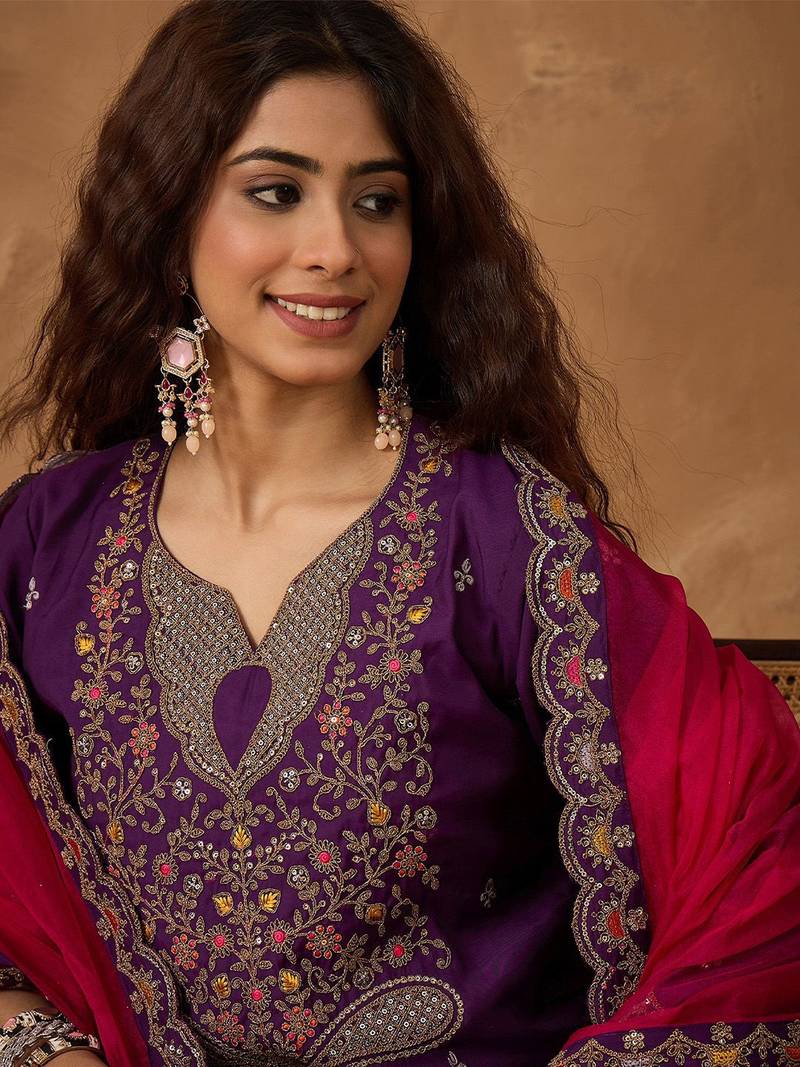 Floral Embroidered Thread Work Notch Neck Straight Kurta With Trousers & Dupatta