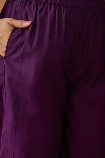 Floral Embroidered Thread Work Notch Neck Straight Kurta With Trousers & Dupatta