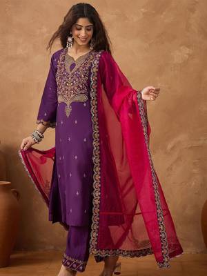 Floral Embroidered Thread Work Notch Neck Straight Kurta With Trousers & Dupatta 6