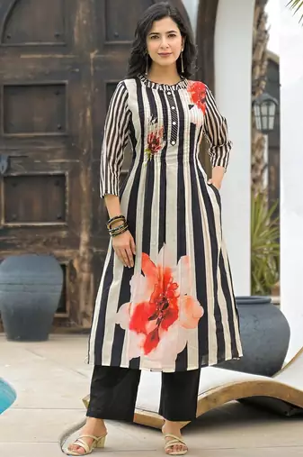 Women Printed Regular Kurta with Trousers