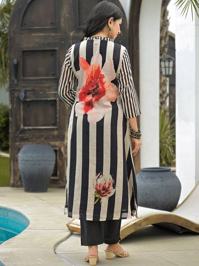 Women Printed Regular Kurta with Trousers
