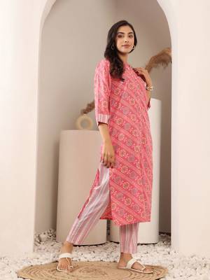 Bandhani Printed Mandarin Collar Straight Kurta With Trouser 1