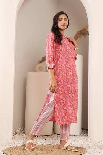 Bandhani Printed Mandarin Collar Straight Kurta With Trouser