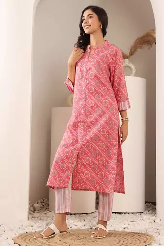 Bandhani Printed Mandarin Collar Straight Kurta With Trouser