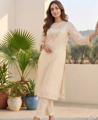 Women Ethnic Motifs Yoke Design Regular Thread Work Kurta with Trousers & With Dupatta 2