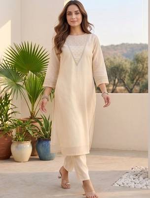 Women Ethnic Motifs Yoke Design Regular Thread Work Kurta with Trousers & With Dupatta 6