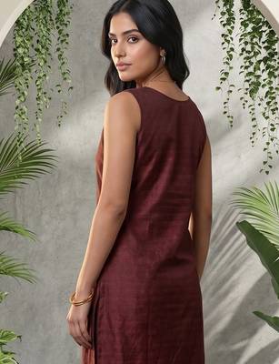Women Ethnic Motifs Regular Kurta with Trousers 4