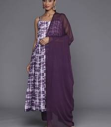 Bandhani Printed Chanderi Silk Anarkali Kurta & Trousers With Dupatta