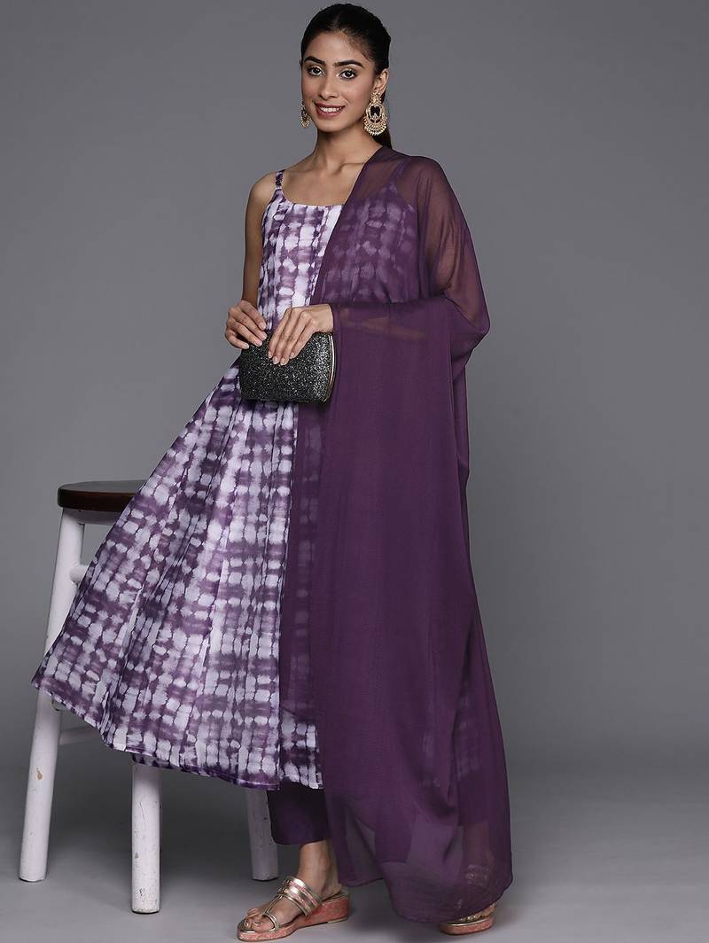 Bandhani Printed Chanderi Silk Anarkali Kurta & Trousers With Dupatta