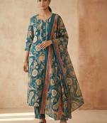 Women Ethnic Motifs Printed Regular Kurta with Trousers & With Dupatta