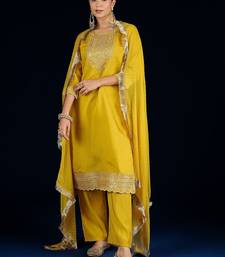 Women Ethnic Motifs Embroidered Kurta with Trousers & Dupatta