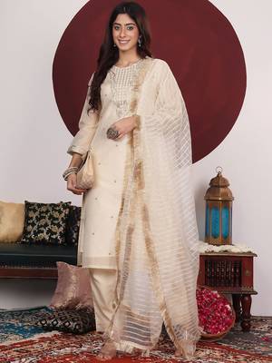 Cream-Coloured Floral Embroidered Sequined Kurta With Palazzos & Dupatta 4