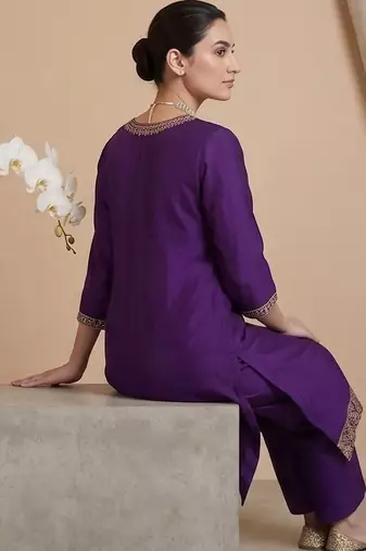 Women Ethnic Motifs Embroidered Regular Thread Work Kurta with Trousers & With Dupatta