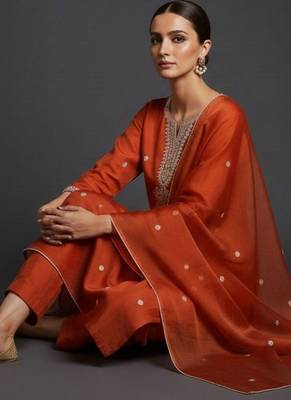 Ethnic Motifs Embroidered Regular Thread Work Kurta with Trousers & With Dupatta 1