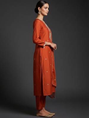Ethnic Motifs Embroidered Regular Thread Work Kurta with Trousers & With Dupatta 4