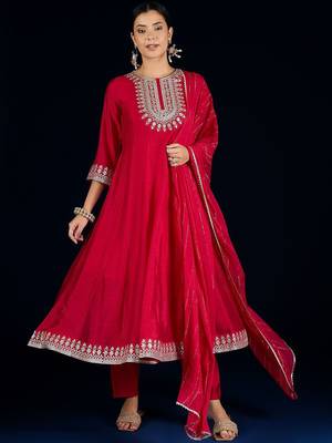 Women Yoke Design Regular Kurta with Trousers & Dupatta 1