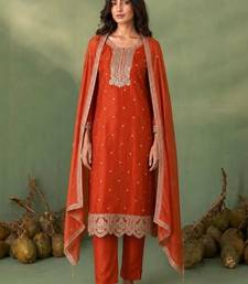 Women Ethnic Motifs Embroidered Regular Thread Work Kurta with Trousers & With Dupatta