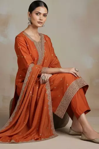 Women Ethnic Motifs Embroidered Regular Thread Work Kurta with Trousers & With Dupatta