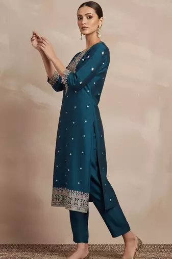 Women Ethnic Motifs Embroidered Regular Thread Work Kurta with Trousers & With Dupatta