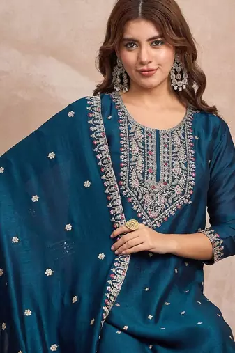 Women Ethnic Motifs Embroidered Kurta with Trousers & Dupatta