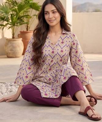 women ethnic motifs printed regular kurta with trousers 2