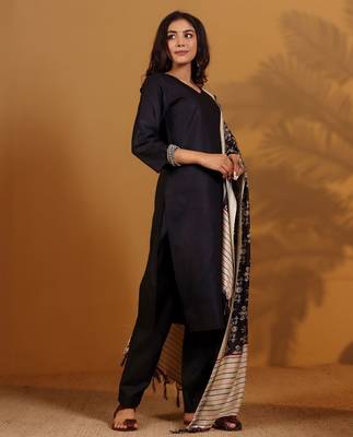 V-Neck Straight Kurta With Trousers And Dupatta 5