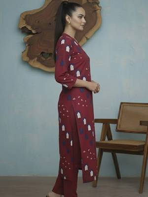 Women Ethnic Motifs Printed Regular Kurta with Trousers 3