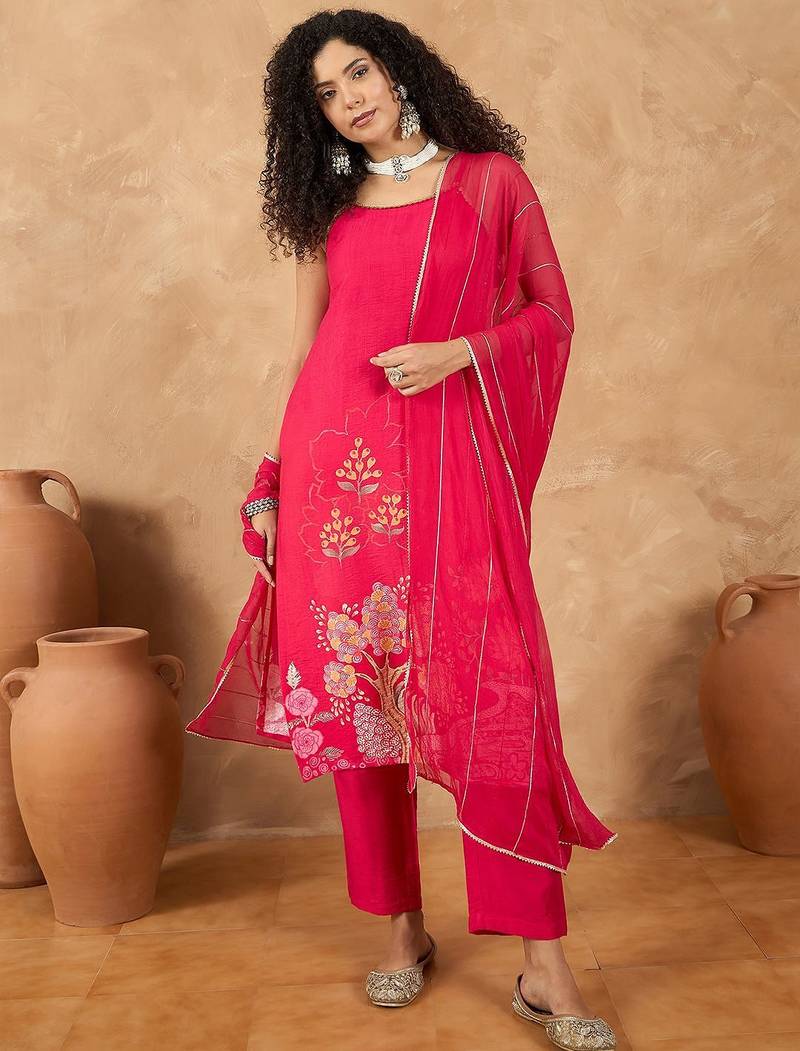 Women Spaghetti Tie Up Strap Floral Kurta with Trousers & Dupatta
